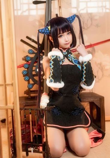 年轻女的老师2中字在线