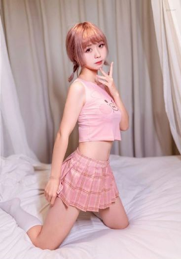 同桌上课揉我下面啊嗯动漫