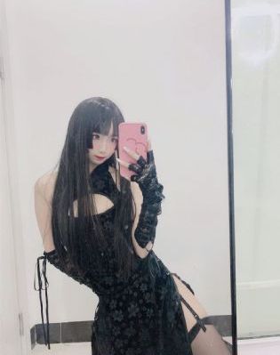 忘穿内裤被同桌c了好爽